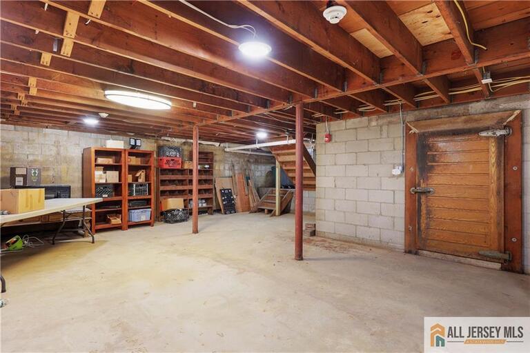 Photo 32 of 215 Washington Road, Sayreville NJ 08872, Sayreville, NJ