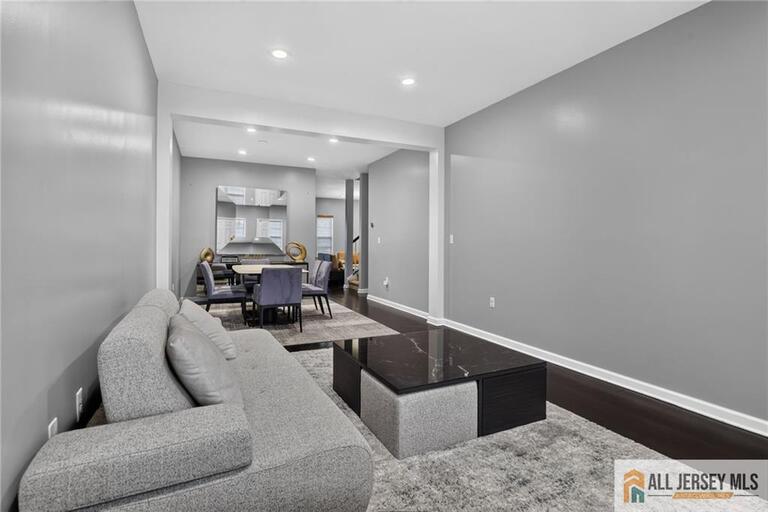 Photo 9 of 64 Andrews Way, Piscataway NJ 08854, Piscataway, NJ