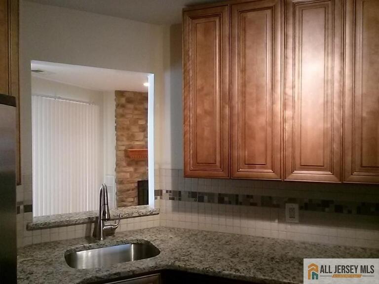 Photo 15 of 510 Sunshine Court, Sayreville NJ 08859, Sayreville, NJ