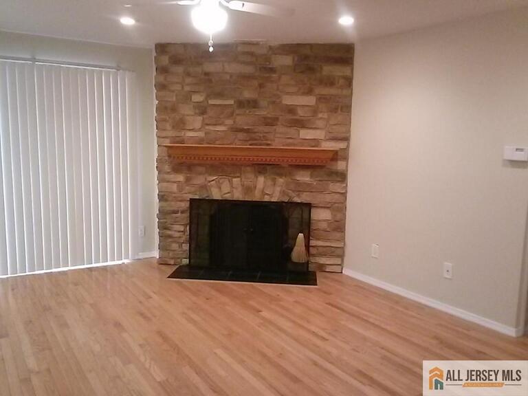 Photo 5 of 510 Sunshine Court, Sayreville NJ 08859, Sayreville, NJ