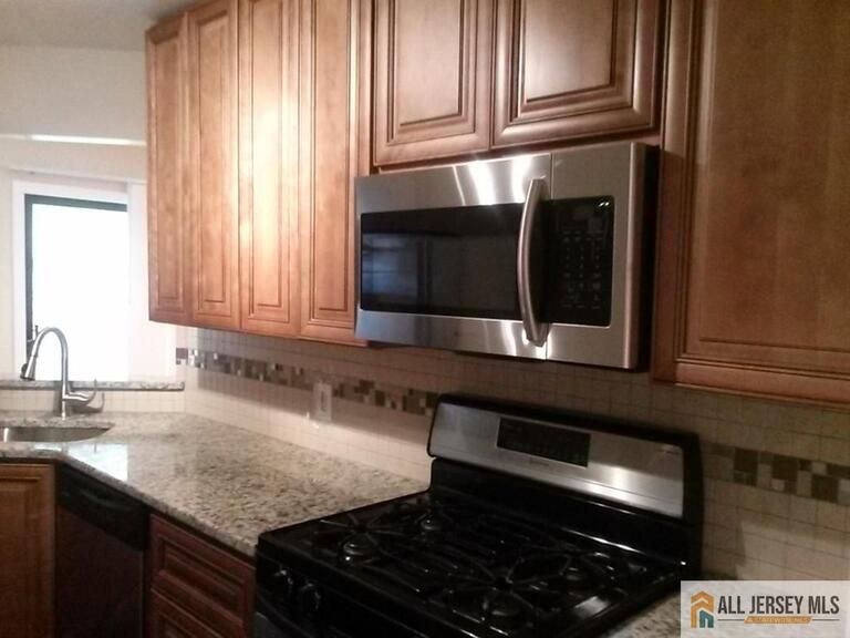 Photo 2 of 510 Sunshine Court, Sayreville NJ 08859, Sayreville, NJ