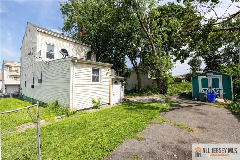 Photo 21 of 88 Hassart Street, New Brunswick NJ 08901, New Brunswick, NJ