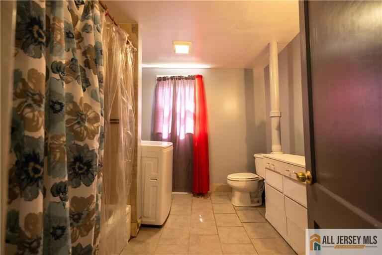 Photo 8 of 88 Hassart Street, New Brunswick NJ 08901, New Brunswick, NJ