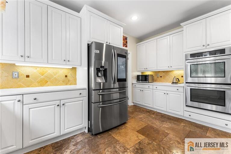 Photo 17 of 1 Woodland Drive, Cranbury NJ 08512, Cranbury, NJ