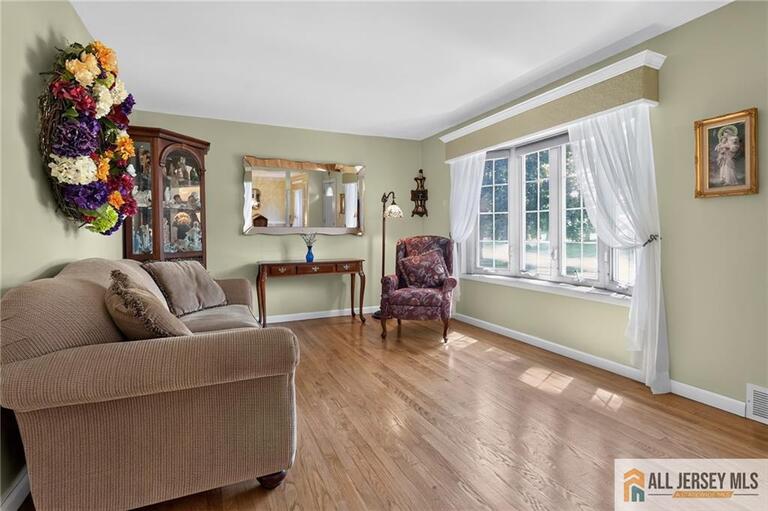 Photo 27 of 112 Tunison Road, New Brunswick NJ 08901, New Brunswick, NJ