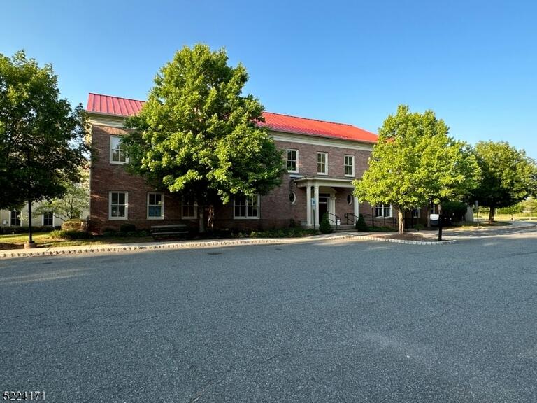 Property listing MLS 3956212 photo 1