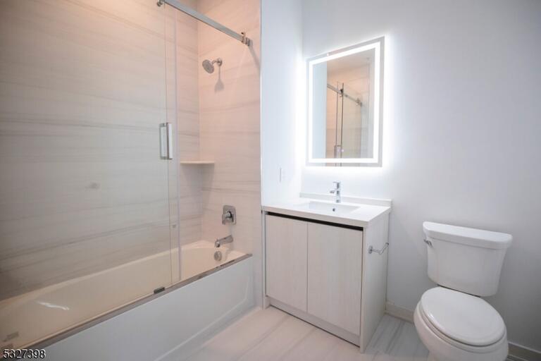 Property listing MLS 3984906 photo 5