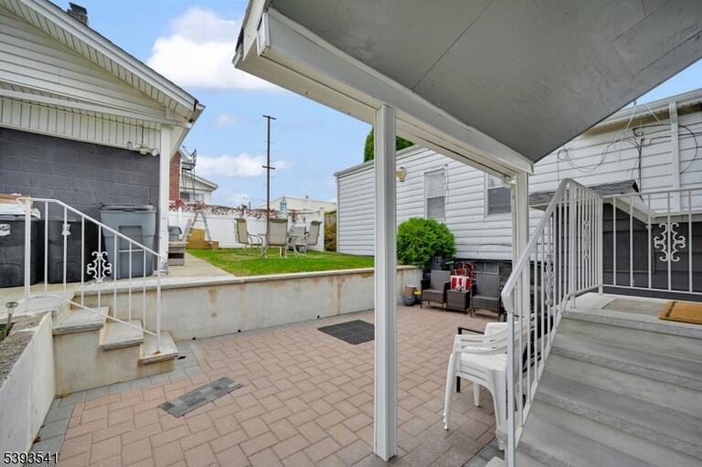 Property listing MLS 3997204 photo 36