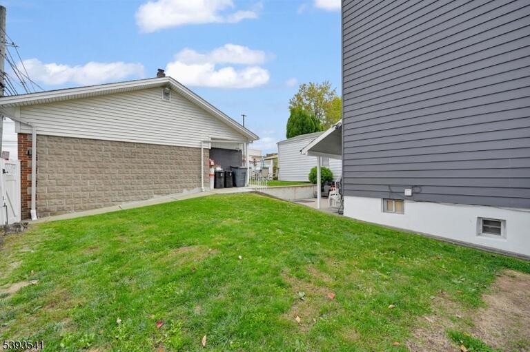 Property listing MLS 3997204 photo 37