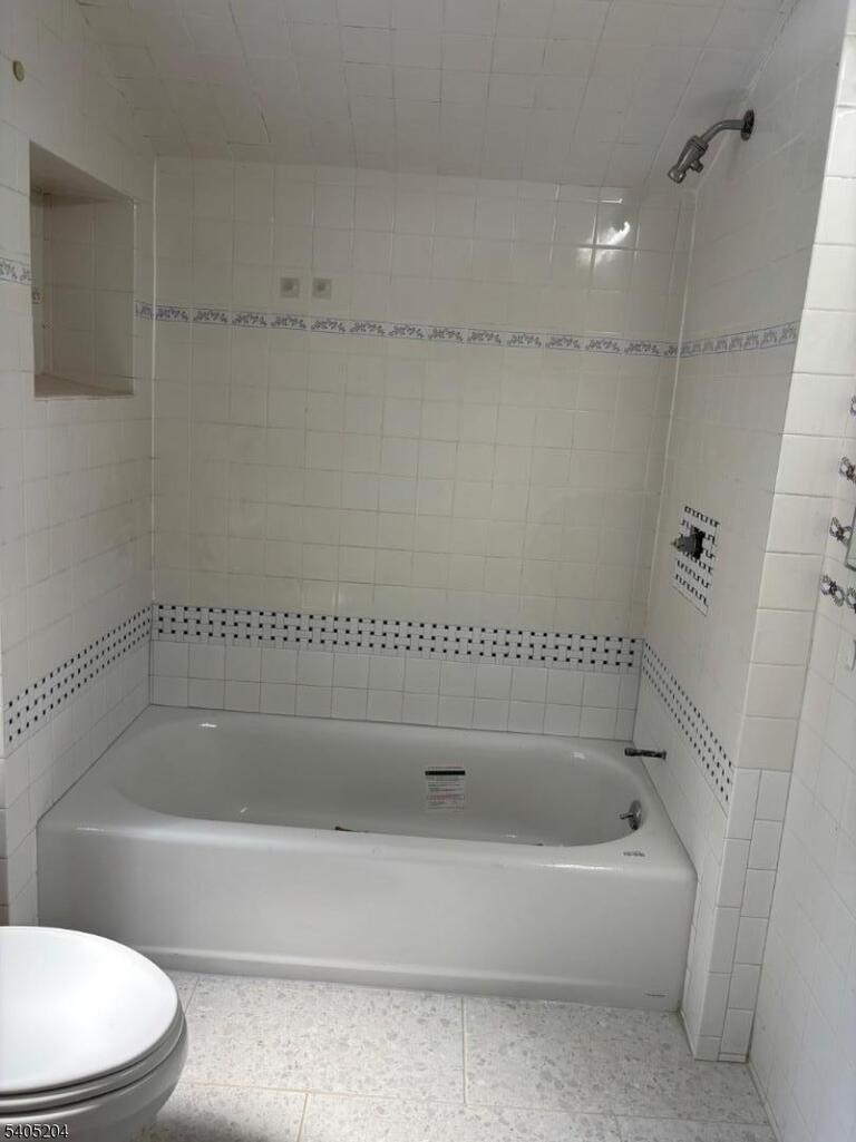 Property listing MLS 4004559 photo 4