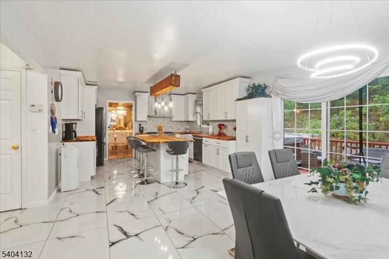 Property listing MLS 4006102 photo 10