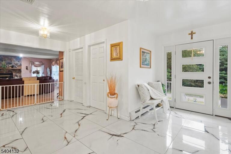Property listing MLS 4006102 photo 6