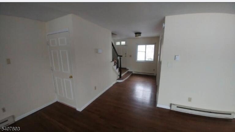 Property listing MLS 4006796 photo 2