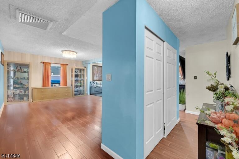 Property listing MLS 4011021 photo 7