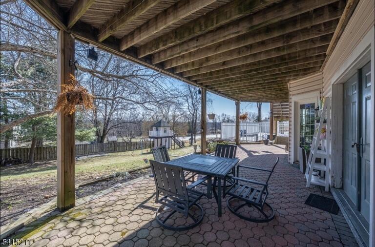 Property listing MLS 4012913 photo 11