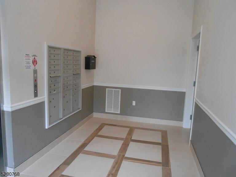 Property listing MLS 4013306 photo 4