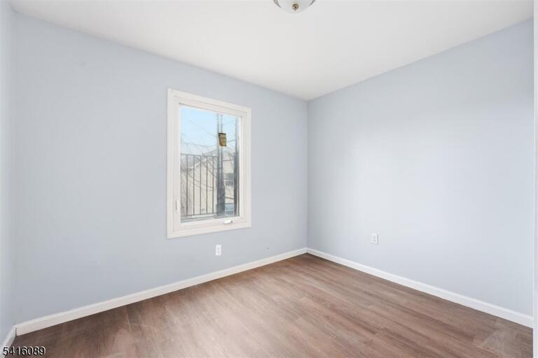 Property listing MLS 4013578 photo 7