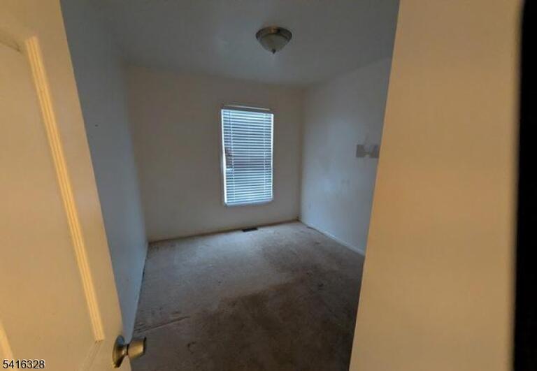 Property listing MLS 4013766 photo 5