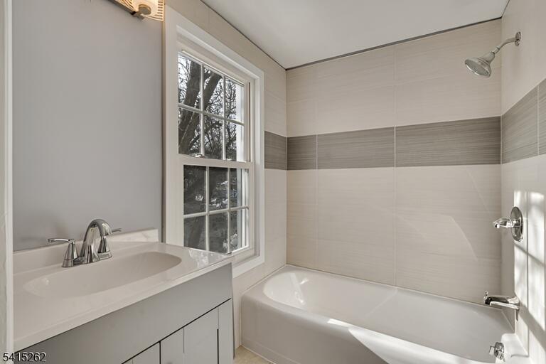 Property listing MLS 4014516 photo 9
