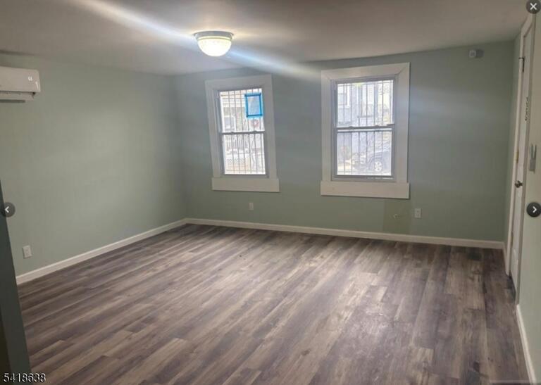 Property listing MLS 4015833 photo 3