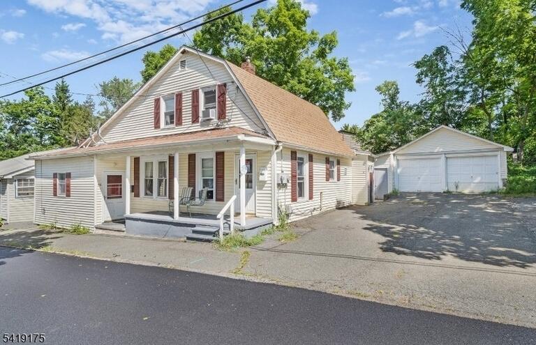 Property listing MLS 4016190 photo 1