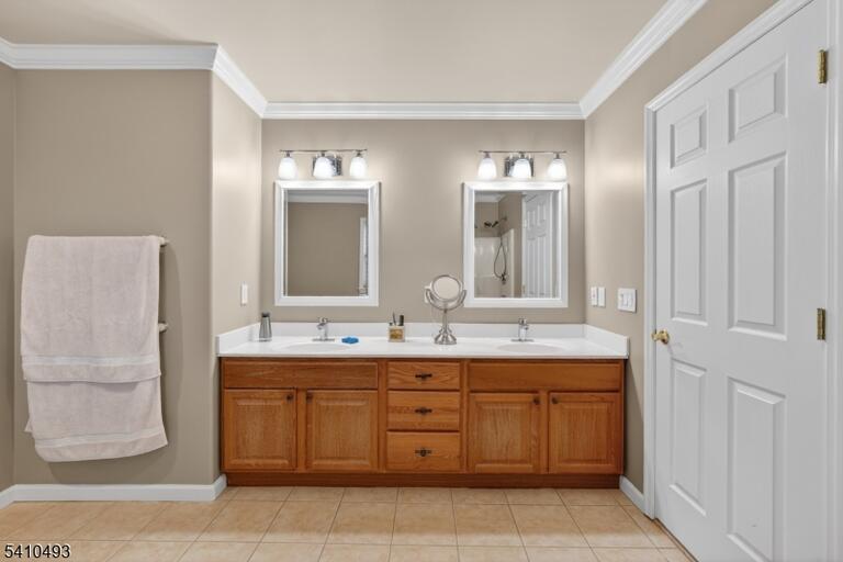 Property listing MLS 4016756 photo 25