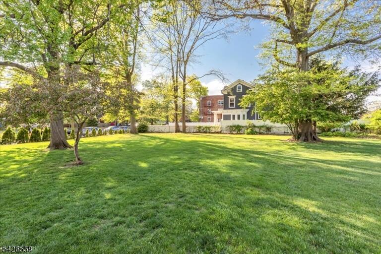 Property listing MLS 4023194 photo 38