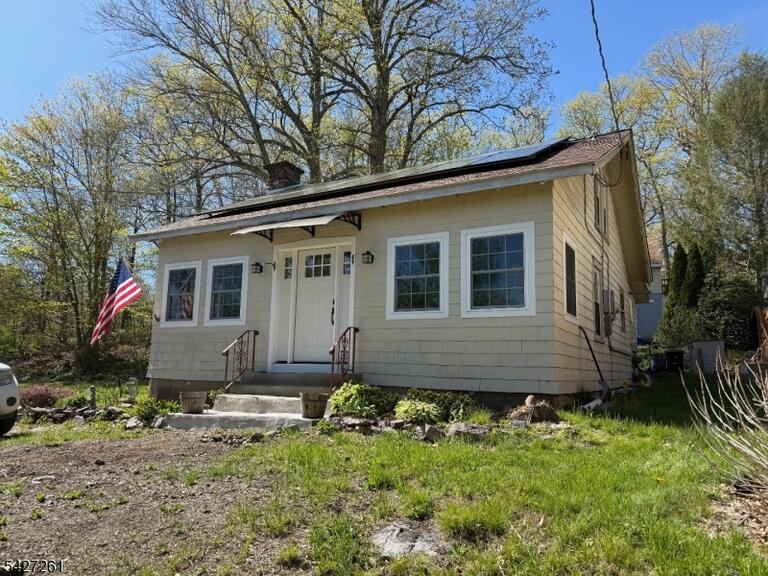 Property listing MLS 4023565 photo 1