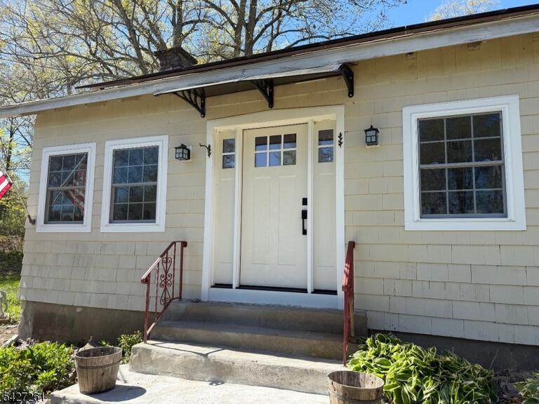 Property listing MLS 4023565 photo 3