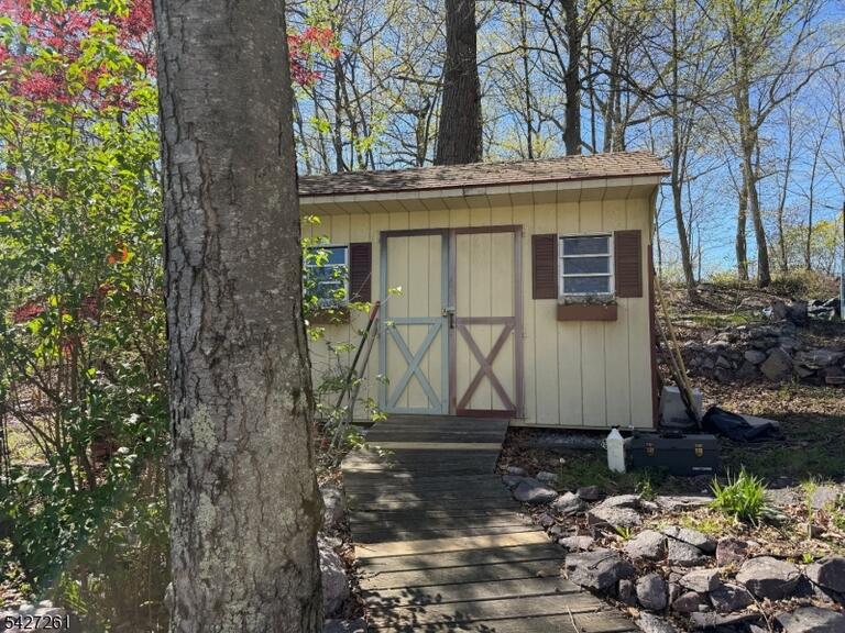Property listing MLS 4023565 photo 35