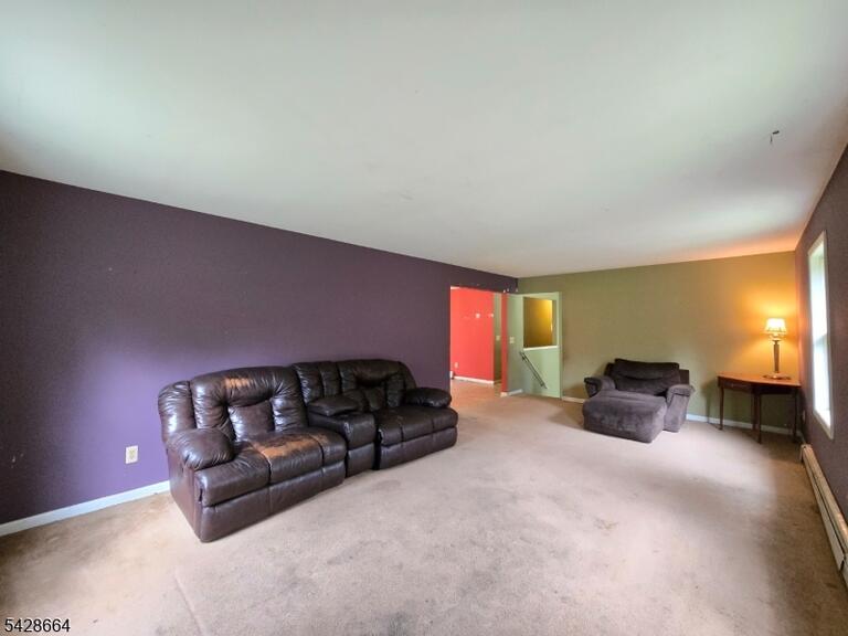 Property listing MLS 4024611 photo 4