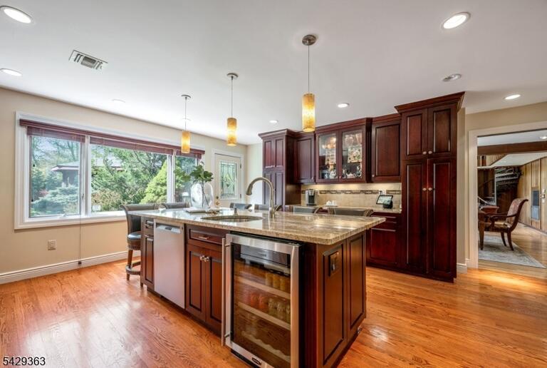 Property listing MLS 4025204 photo 12