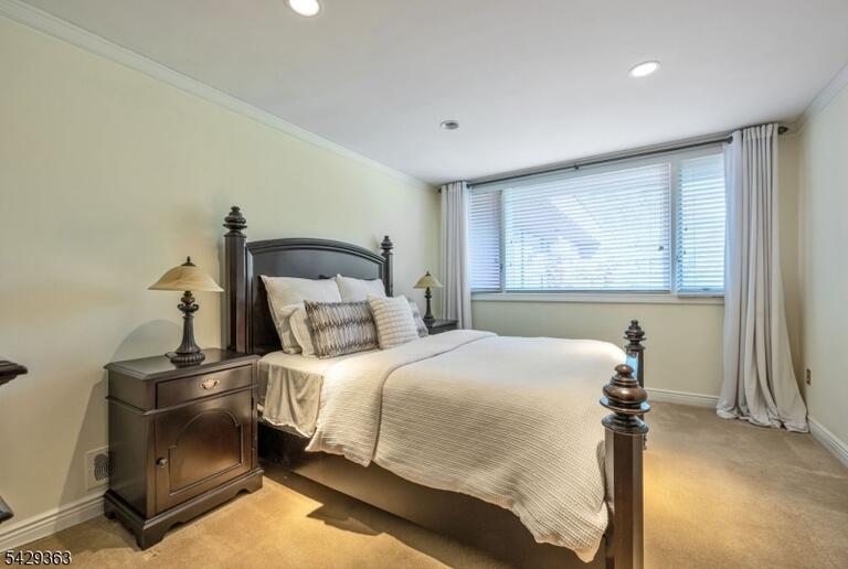 Property listing MLS 4025204 photo 27