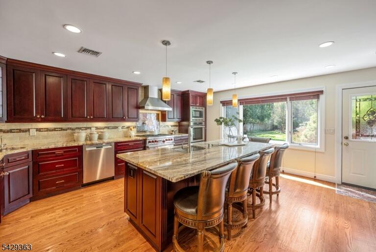 Property listing MLS 4025204 photo 9