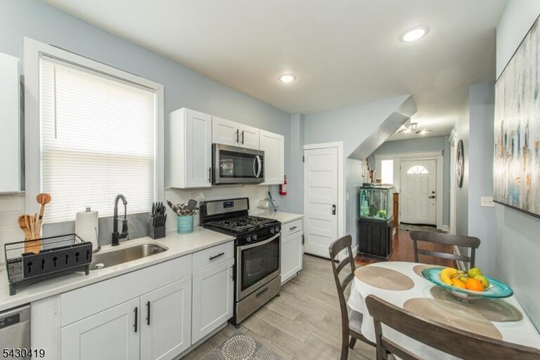 Property listing MLS 4026155 photo 10