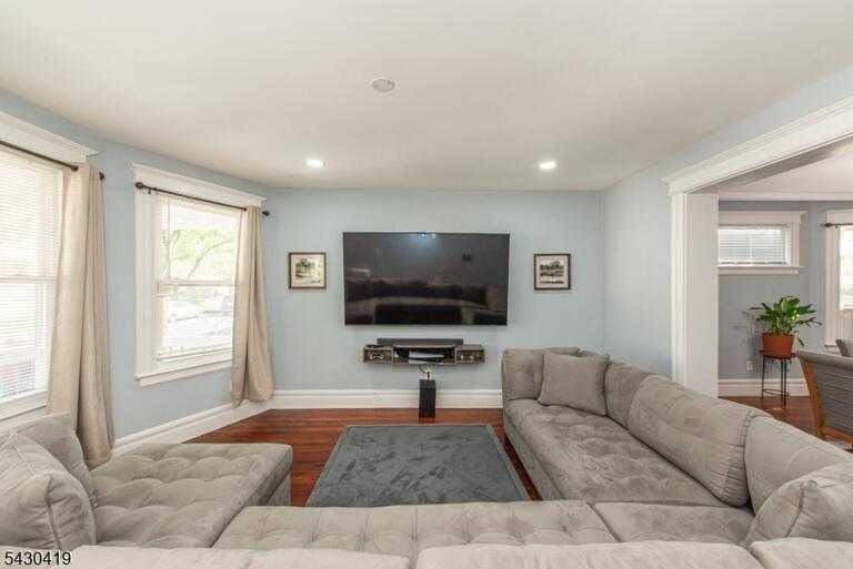 Property listing MLS 4026155 photo 5