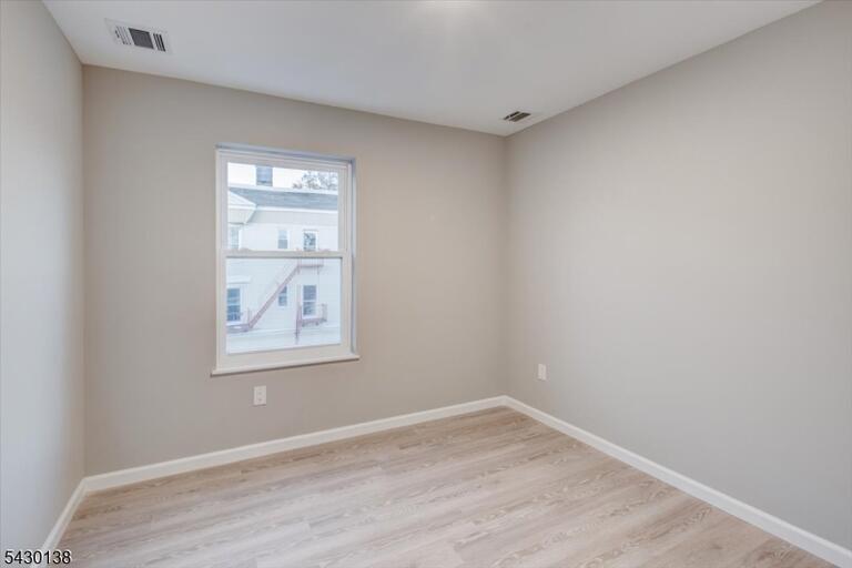 Property listing MLS 4026170 photo 17