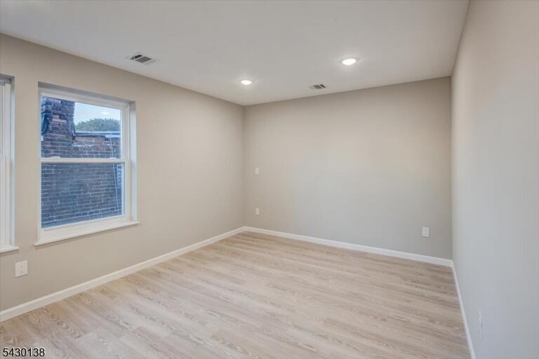 Property listing MLS 4026170 photo 20