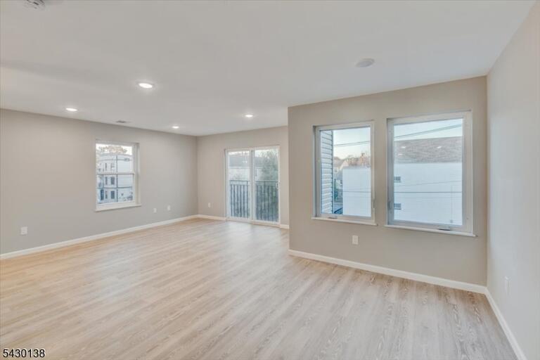 Property listing MLS 4026170 photo 6