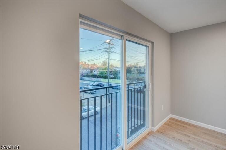 Property listing MLS 4026170 photo 9