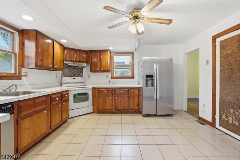 Property listing MLS 4026261 photo 6