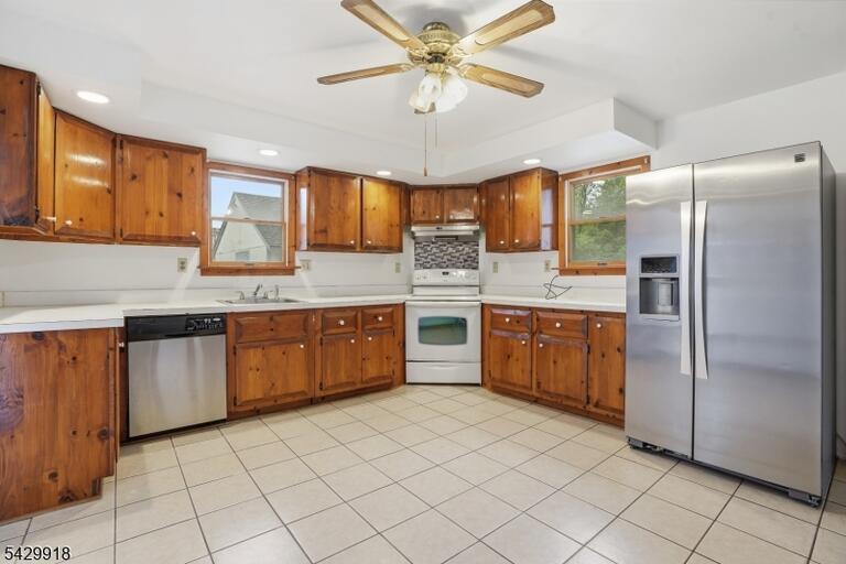 Property listing MLS 4026261 photo 7