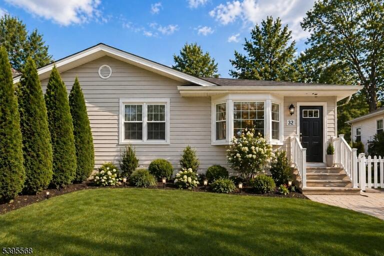 Property listing MLS 4026882 photo 1