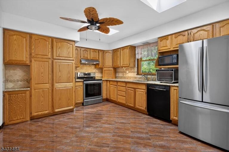 Property listing MLS 4027221 photo 15