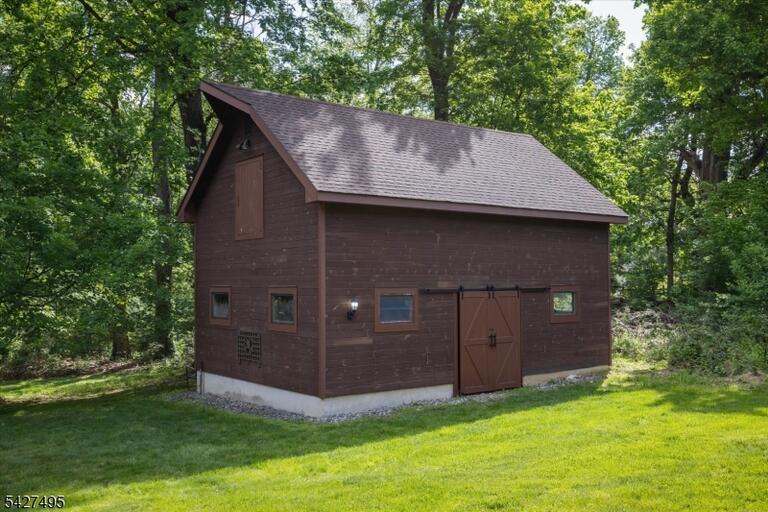 Property listing MLS 4027688 photo 38