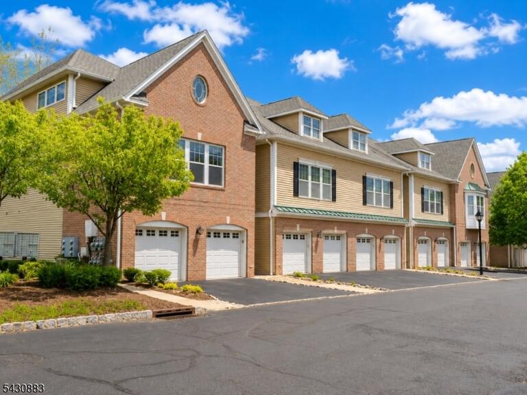 Property listing MLS 4027863 photo 1