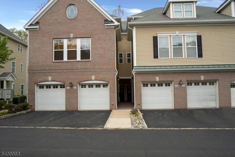 Property listing MLS 4027863 photo 3