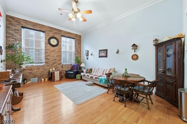 Property listing MLS 4028874 photo 10