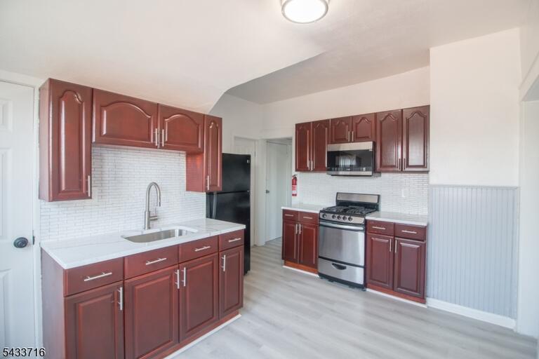 Property listing MLS 4029056 photo 1