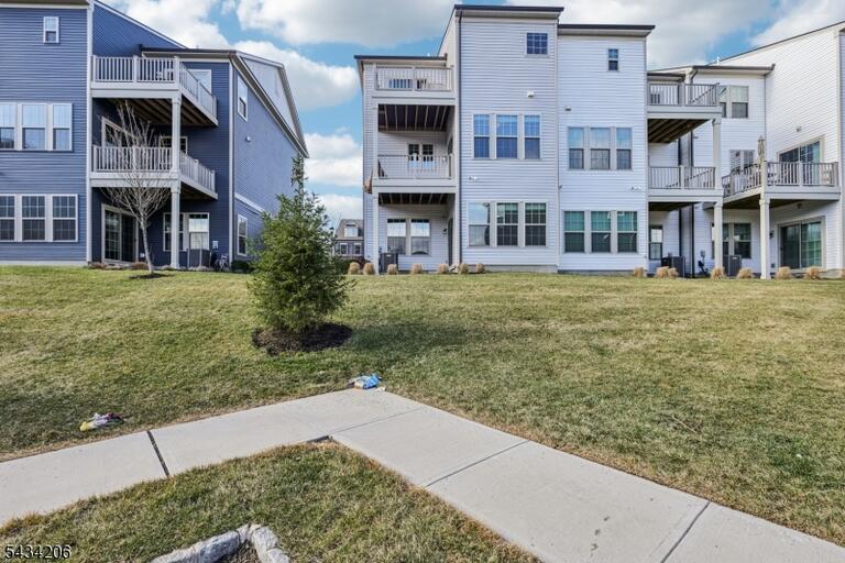 Property listing MLS 4029525 photo 2